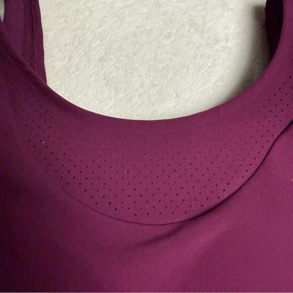 Peloton Women's Rich Purple Sports Bra mesh detailing size medium - Picture 2 of 5